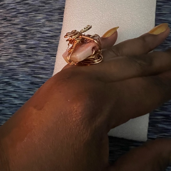 AGATE & CRYSTAL CHARM RING - Picture 11 of 13